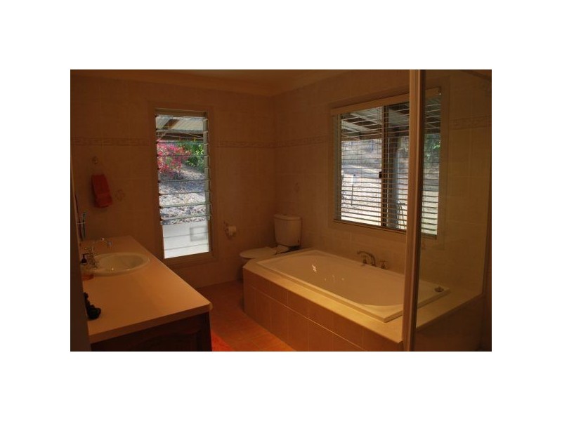 Theebine QLD 4570