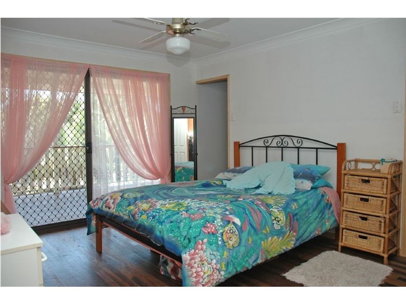 11 Robertson Street,, Boonooroo QLD 4650