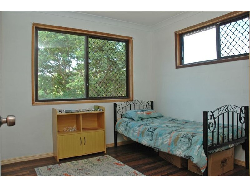 11 Robertson Street,, Boonooroo QLD 4650