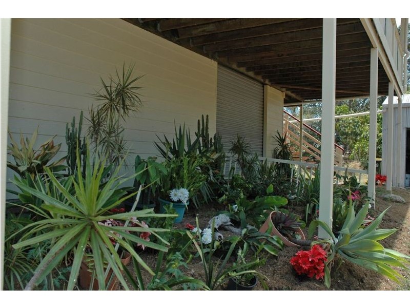 11 Robertson Street,, Boonooroo QLD 4650