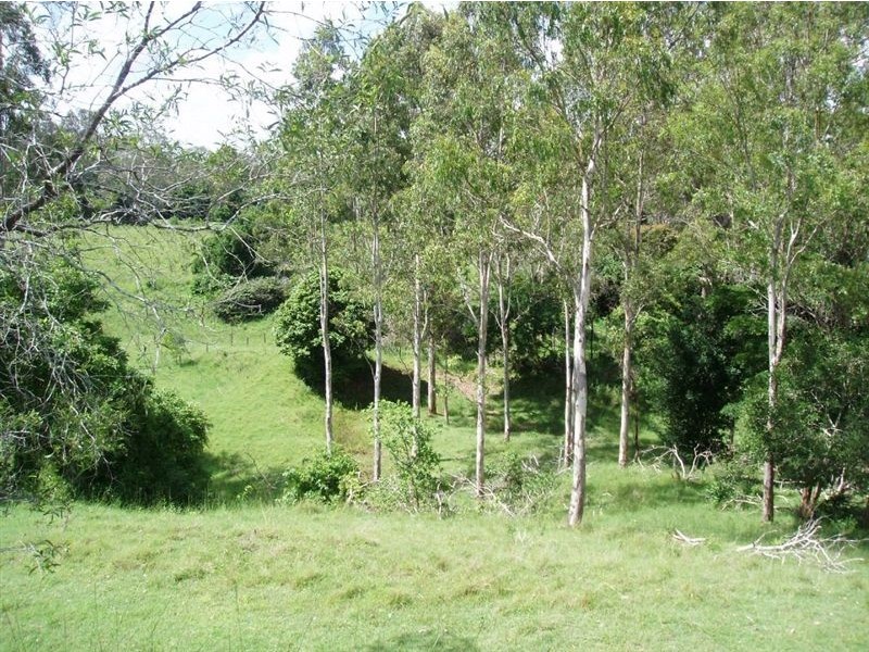 2566 Mungar Rd, Tiaro QLD 4650
