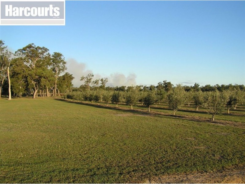 27551 Bruce Highway, Childers QLD 4660