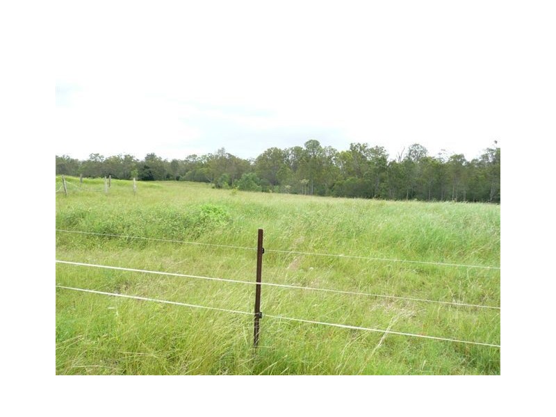 33 Van Doorn Road, Tiaro QLD 4650