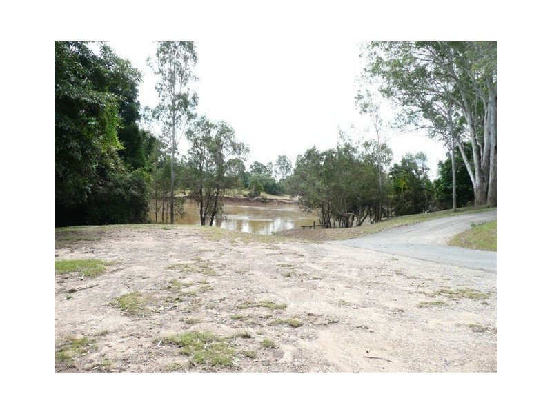 33 Van Doorn Road, Tiaro QLD 4650