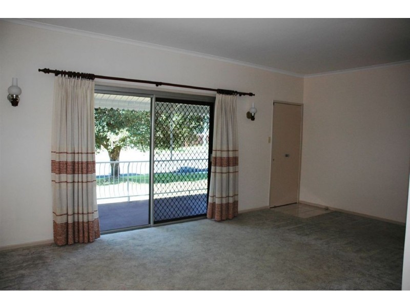198 Woodstock Street, Maryborough QLD 4650
