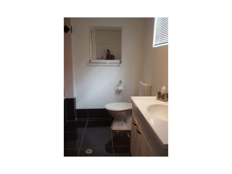 1/64 North Street, Maryborough QLD 4650