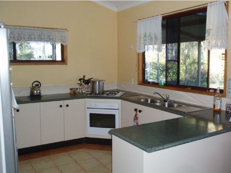 46 Royal Oak Road, Mungar QLD 4650