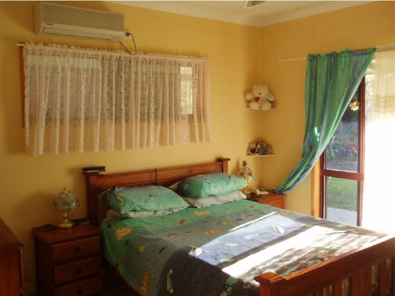 46 Royal Oak Road, Mungar QLD 4650