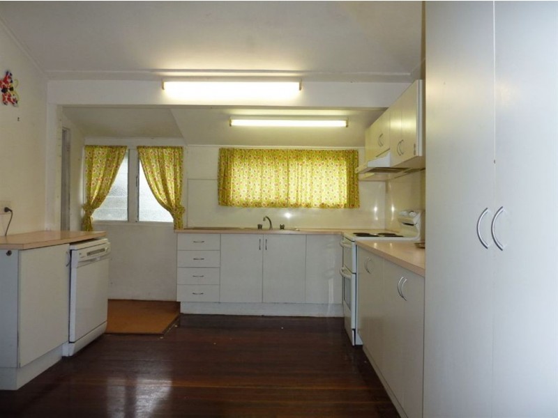 74 Pleasant Street, Maryborough QLD 4650