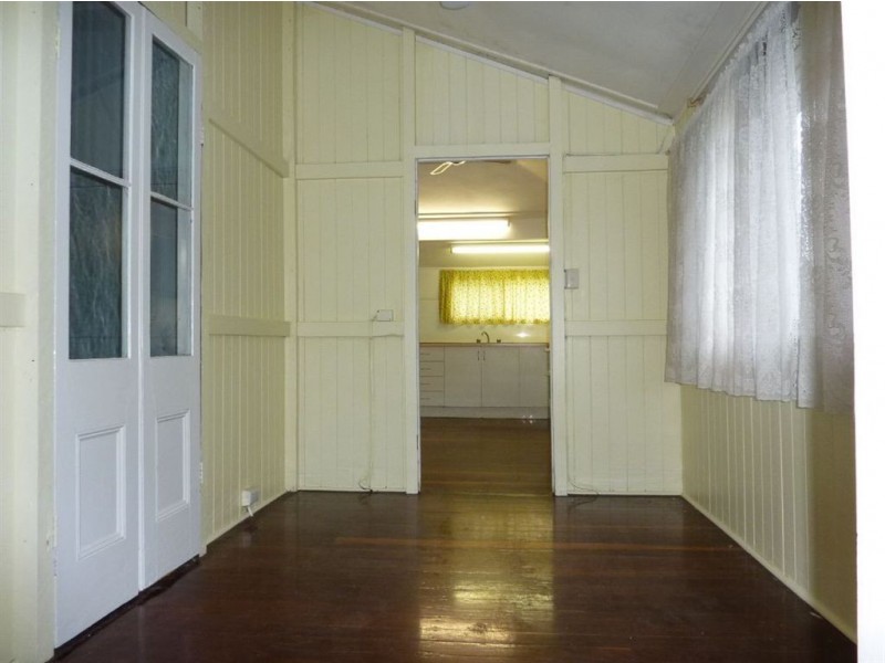 74 Pleasant Street, Maryborough QLD 4650