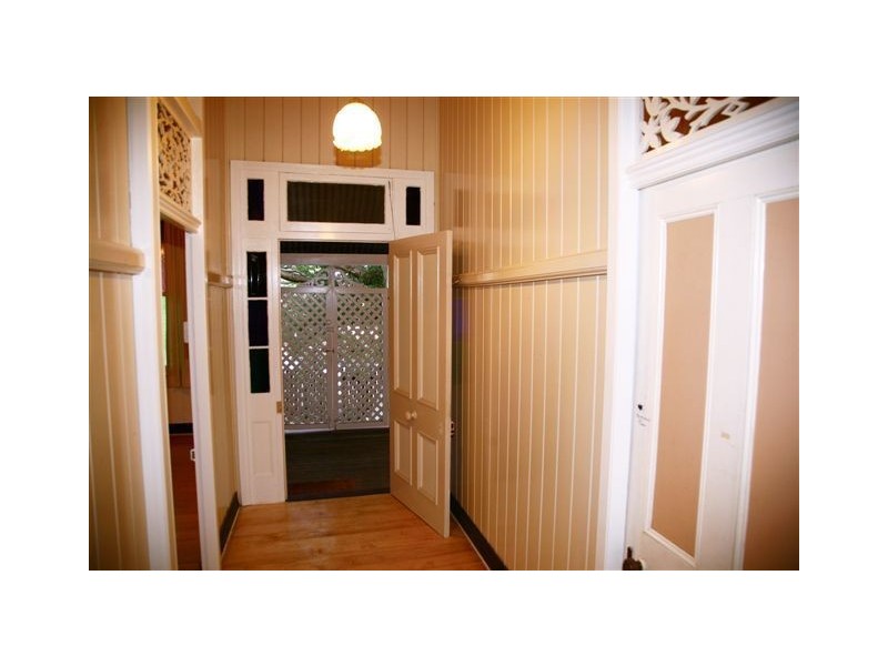 284 Lennox Street, Maryborough QLD 4650