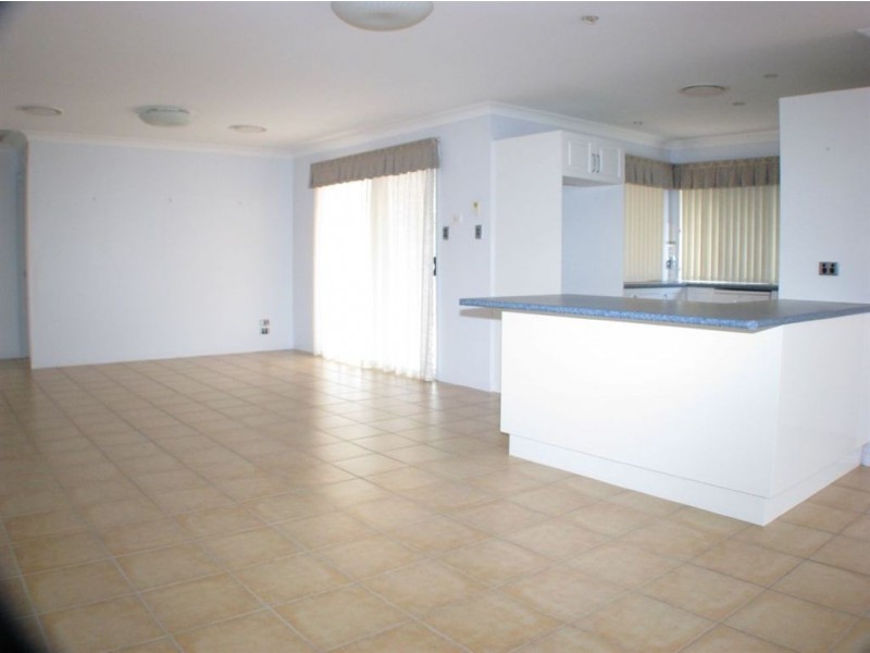 8 Guilmartins Way, Tinana QLD 4650