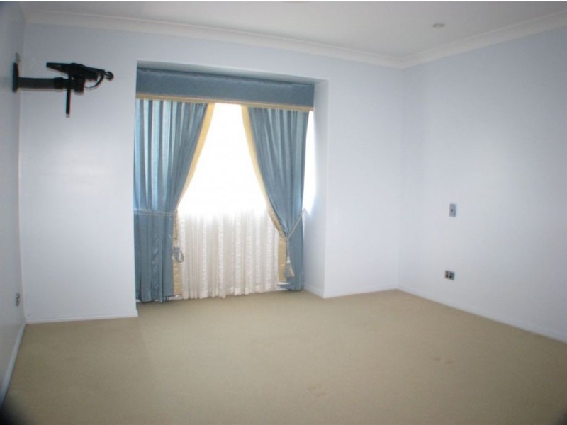 8 Guilmartins Way, Tinana QLD 4650