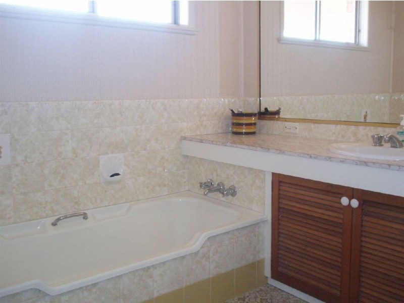 140 Churchill Street, Maryborough QLD 4650