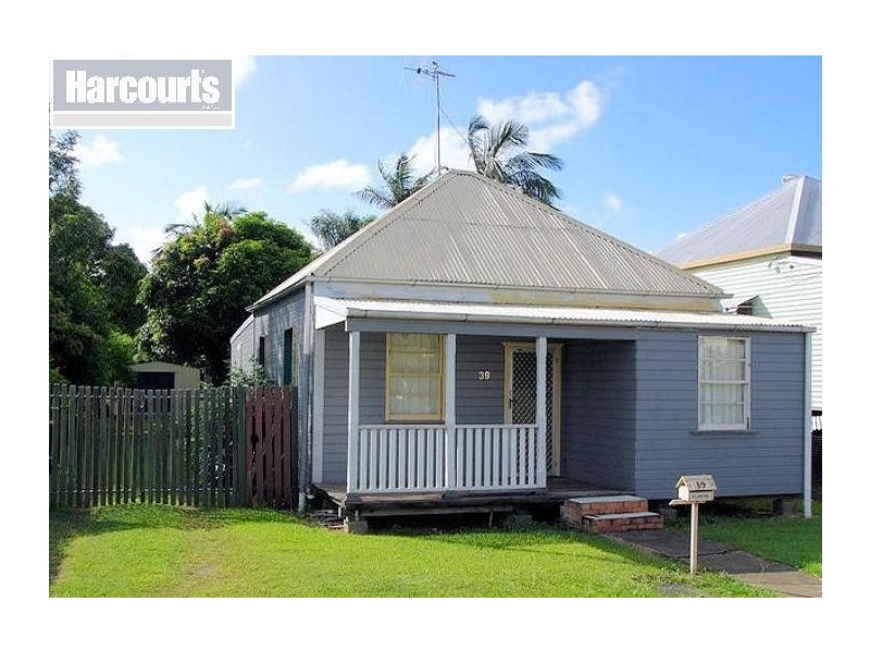 39 Ferry Lane, Maryborough QLD 4650