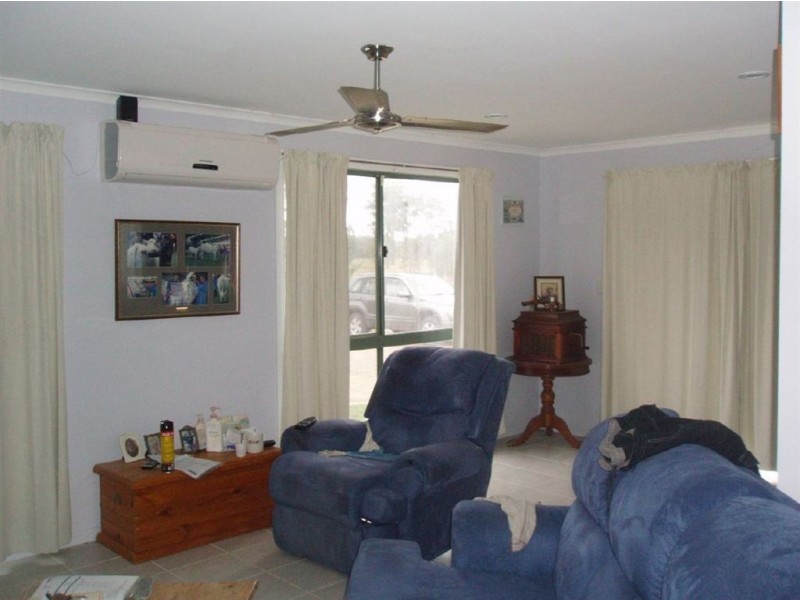 195 Old Coach Road, Oakhurst QLD 4650