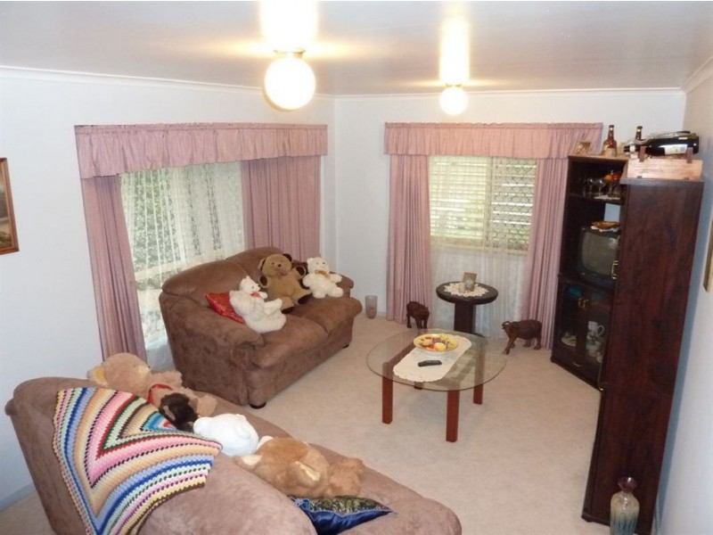 32 Jacaranda Ave, Tinana QLD 4650