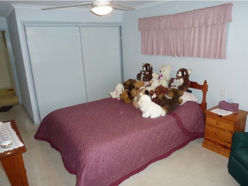 32 Jacaranda Ave, Tinana QLD 4650