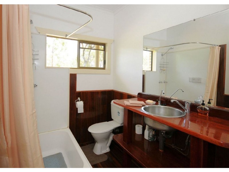 379 Beaver Rock Road, Maryborough QLD 4650