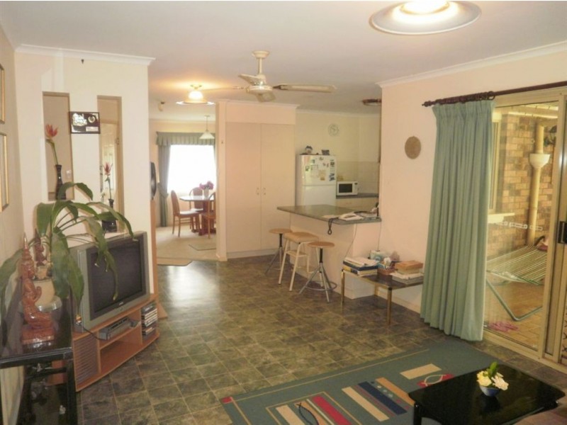 73 Amanda Avenue, Oakhurst QLD 4650