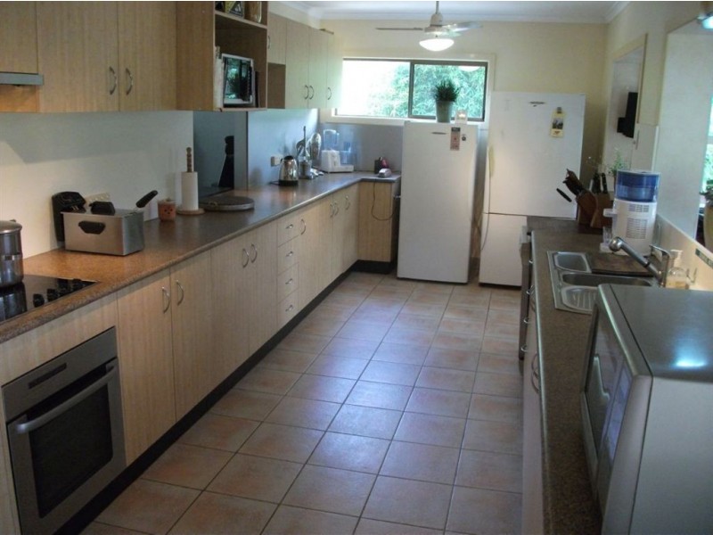 381 Beaver Rock Road, Maryborough QLD 4650