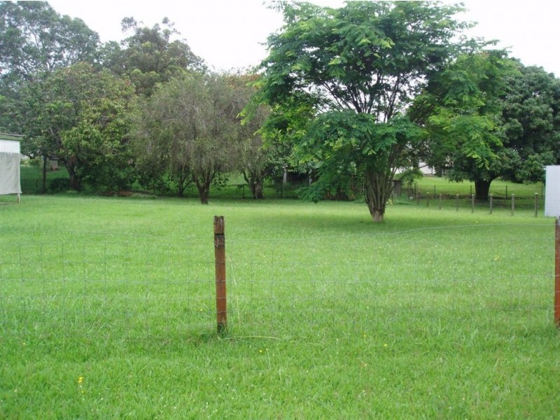 17 Hyne Street, Maryborough QLD 4650