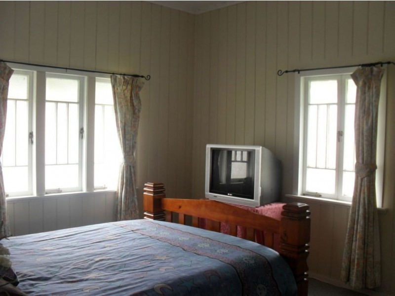 6 Saltwater Creek Road, Maryborough QLD 4650