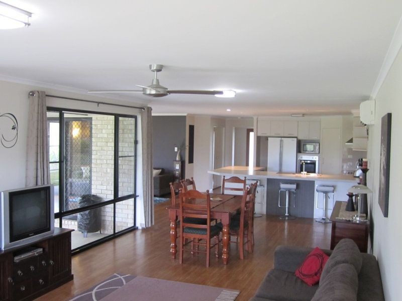 27 Cathryn Close, Oakhurst, Maryborough QLD 4650