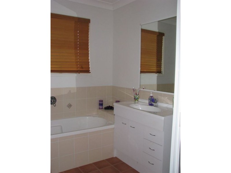 6 Amber Way, Oakhurst, Maryborough QLD 4650