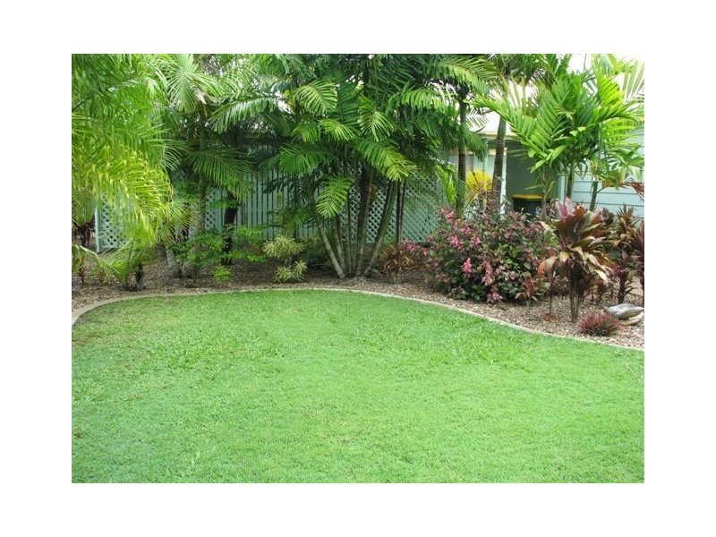 7 Stuart Court, Granville QLD 4650