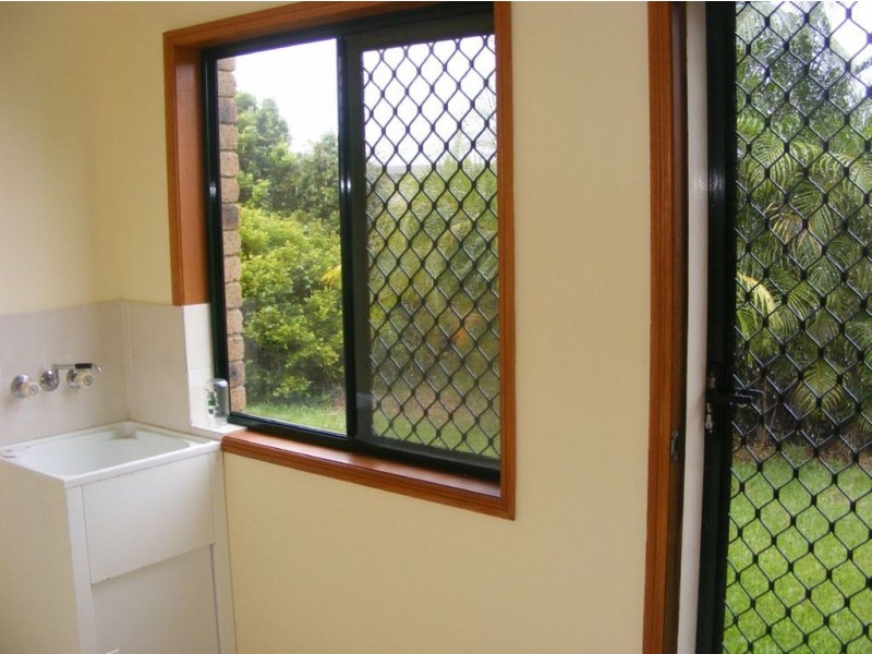 5 Carrie Court, Torquay QLD 4655