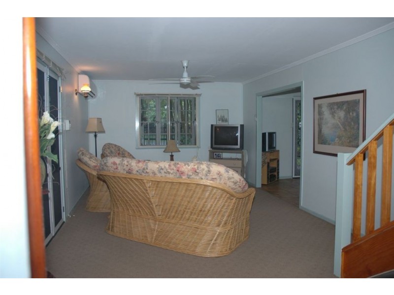 37 Wolseley Street, Granville QLD 4650