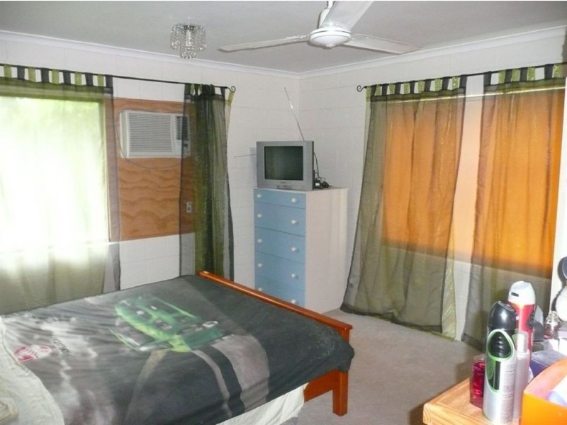 6 Gee Street, Tiaro QLD 4650