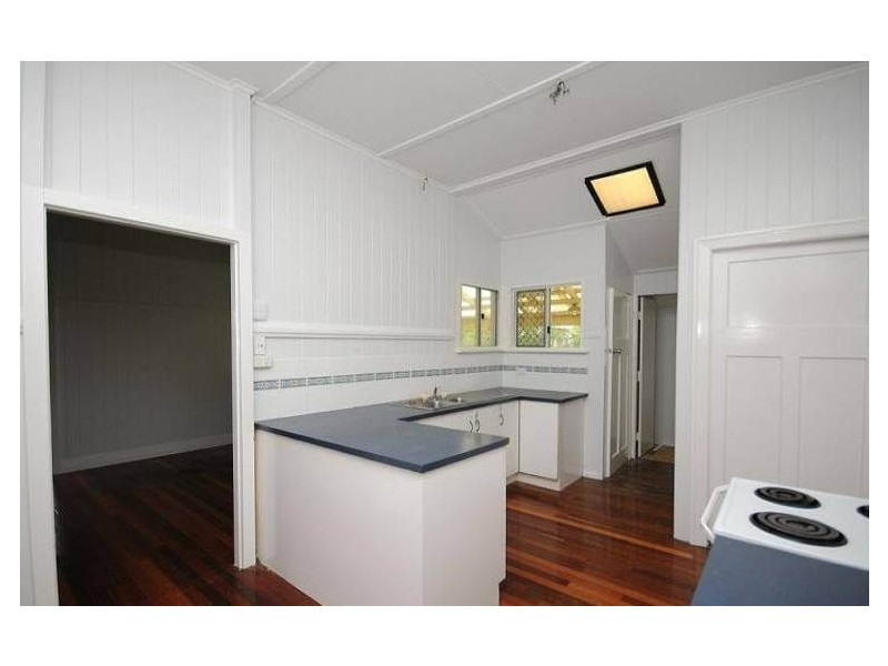 3 Meredith Street, Maryborough QLD 4650