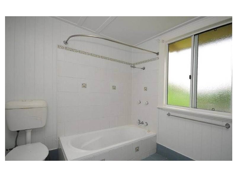 3 Meredith Street, Maryborough QLD 4650