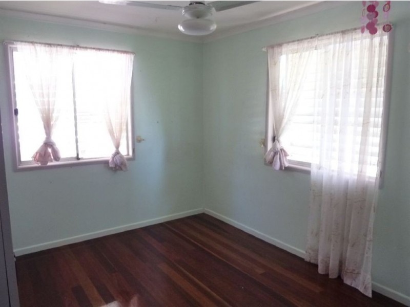 32 Hoffman Street, Granville QLD 4650