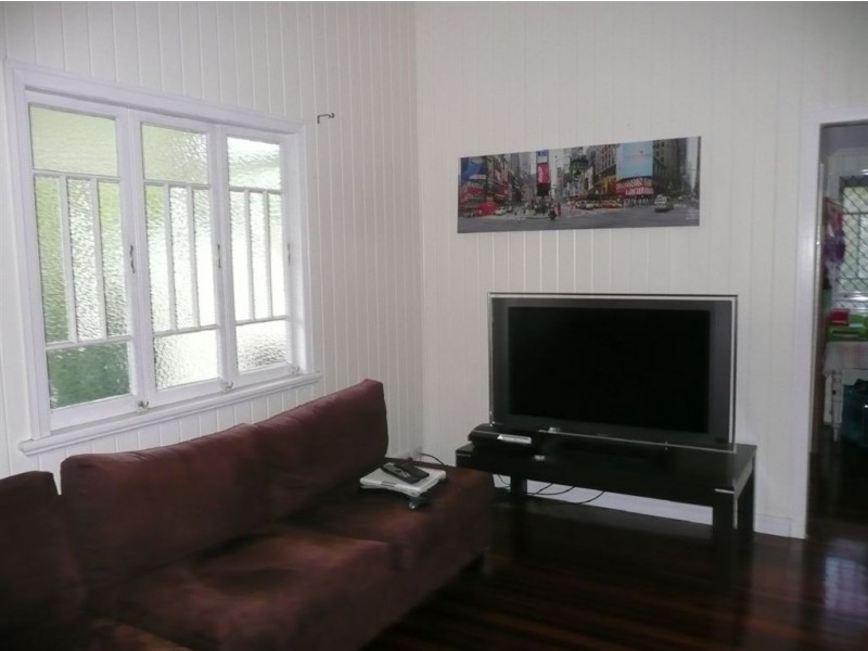 174 Cheapside Street, Maryborough QLD 4650