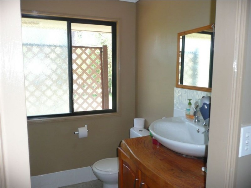 73 Barlow Street, Oakhurst QLD 4650