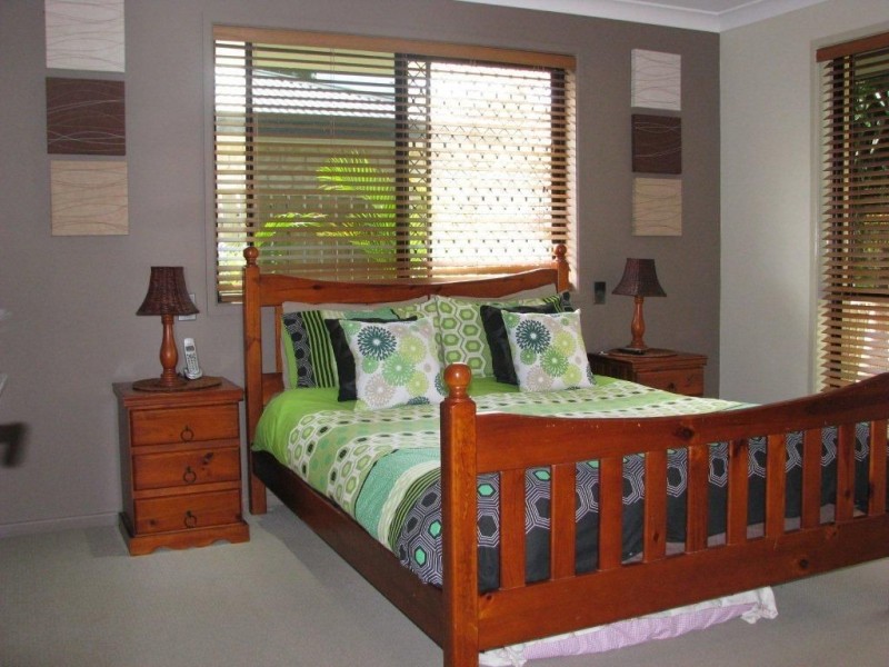 189 Showgrounds Road, Oakhurst QLD 4650