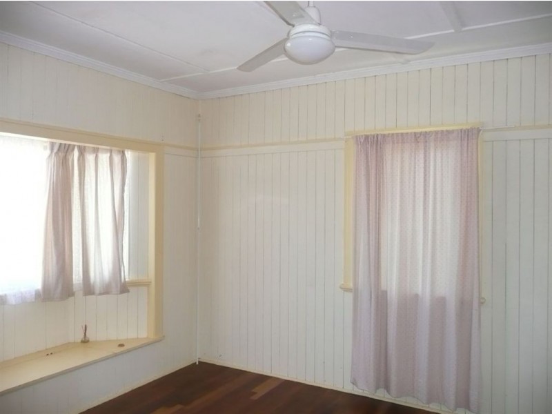 12 Smith Street, Maryborough QLD 4650