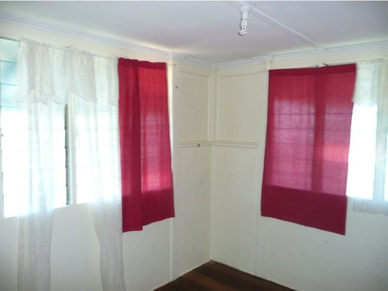 12 Smith Street, Maryborough QLD 4650