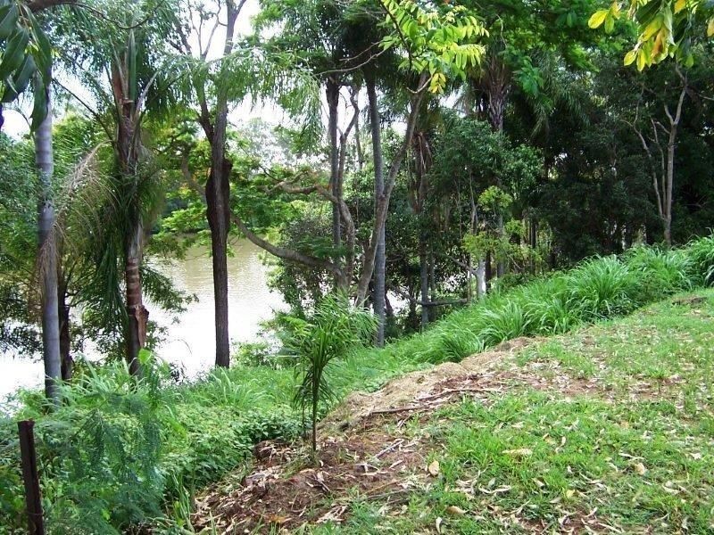11 Puller Street, Granville QLD 4650