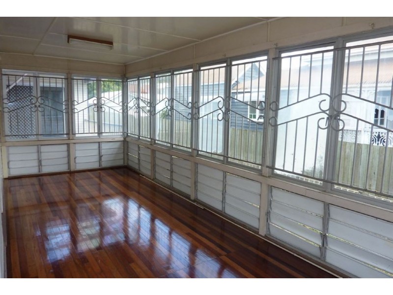 128 Ferry Street, Maryborough QLD 4650