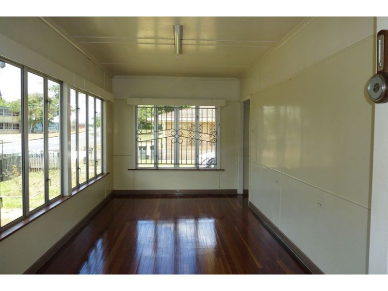 128 Ferry Street, Maryborough QLD 4650