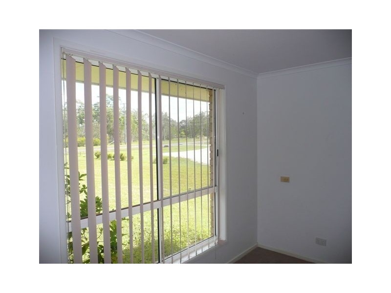 42 Loretto Drive, Oakhurst QLD 4650