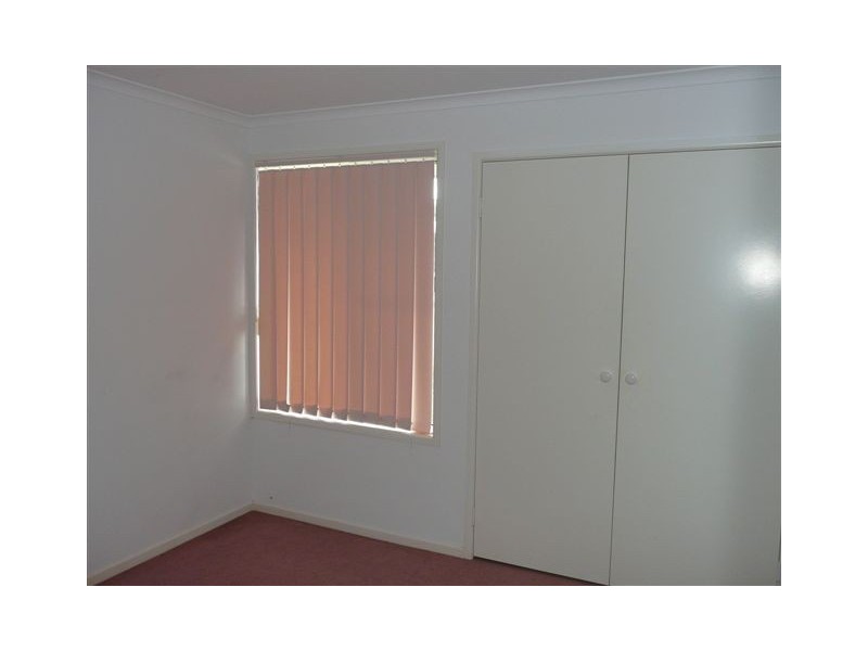 42 Loretto Drive, Oakhurst QLD 4650