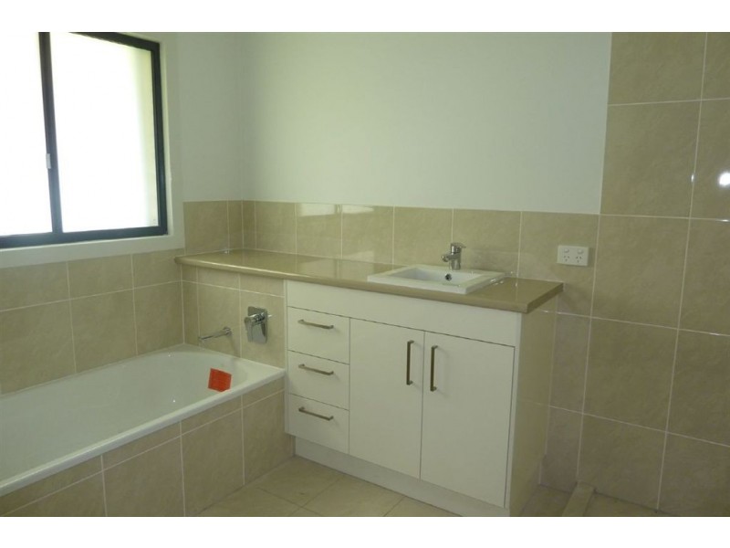 76 Steindl Street, Granville QLD 4650