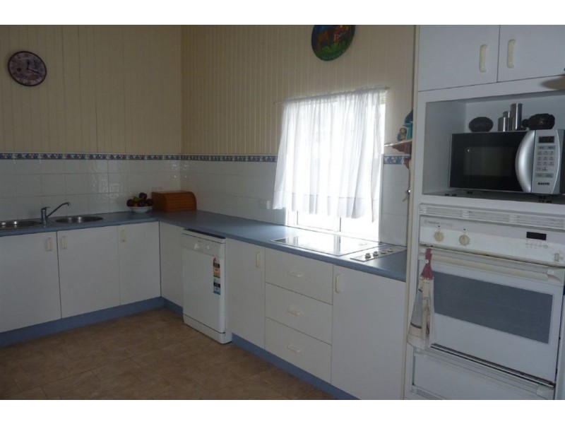 124 Woodstock Street, Maryborough QLD 4650