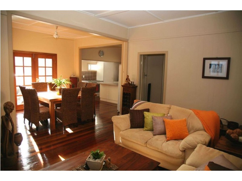 17 Richard Street, Maryborough QLD 4650
