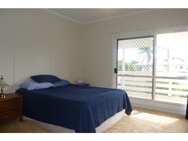 8 Stafford Street, Maryborough QLD 4650